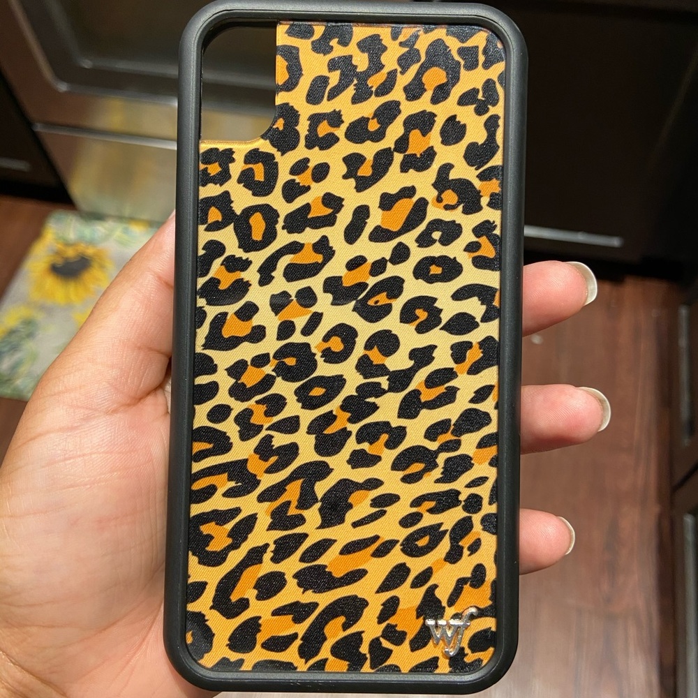 Wildflower iPhone XR case - Cheetah